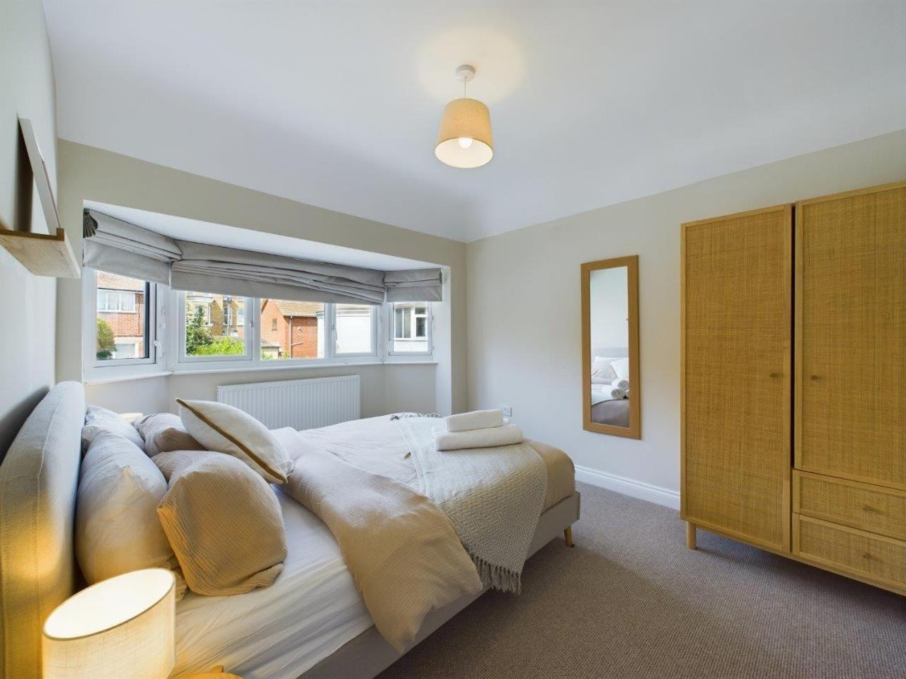Stones Throw - Stunning House, Mins From Beach And Dogs Welcome บรอดสแตร์ส ภายนอก รูปภาพ
