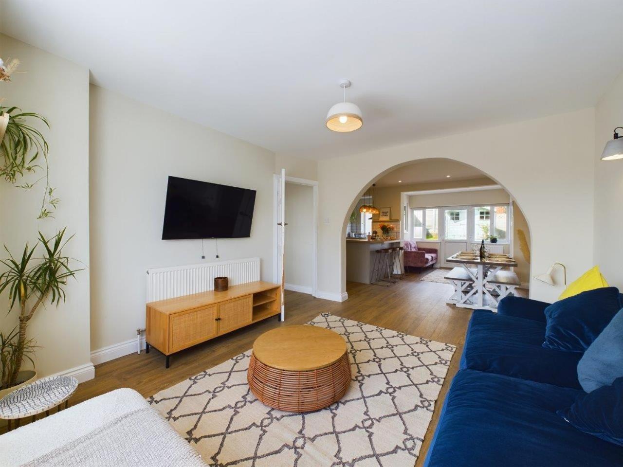 Stones Throw - Stunning House, Mins From Beach And Dogs Welcome บรอดสแตร์ส ภายนอก รูปภาพ
